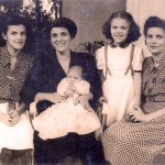 Minha avó materna, Maria da Soledade, com as filhas Maria do Carmo e Geralda<br/> e as netas Maria Thereza e Maria de Jesus