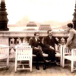Meu avô materno, Salvador Vellozo, <br/>com meu bisavô, José Vellozo, e um amigo.